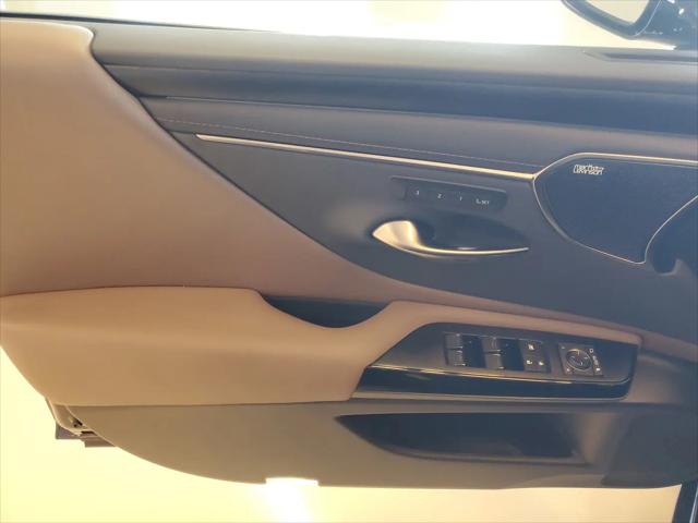 2025 Lexus ES 350 Ultra Luxury