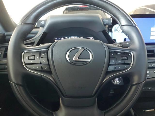 2025 Lexus ES 350 Ultra Luxury