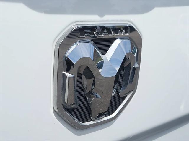 2024 Ram 3500 Big Horn Crew Cab 4x4 8' Box