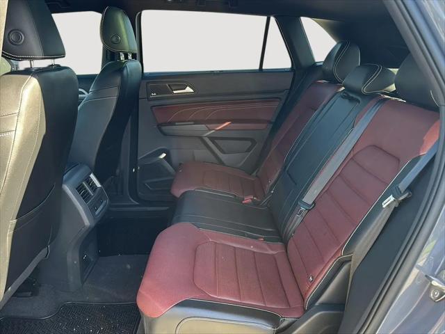 2022 Volkswagen Atlas Cross Sport 3.6L V6 SEL Premium R-Line