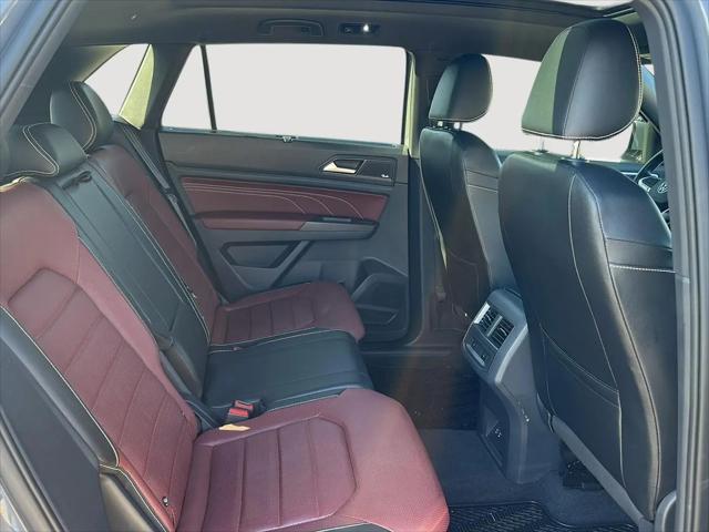 2022 Volkswagen Atlas Cross Sport 3.6L V6 SEL Premium R-Line