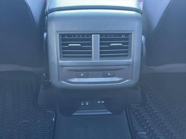 2022 Volkswagen Atlas Cross Sport 3.6L V6 SEL Premium R-Line