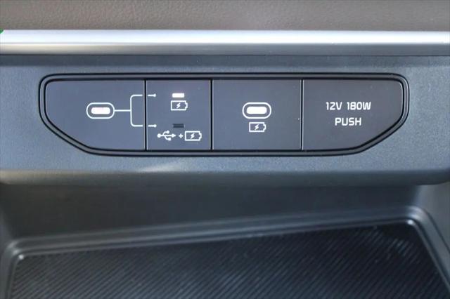 2026 Kia Carnival MPV LXS