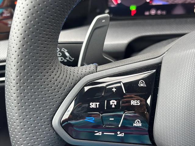 2025 Volkswagen Golf R 2.0T