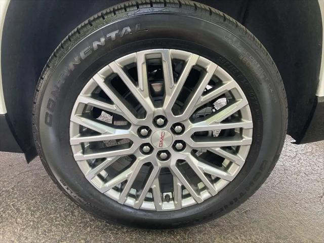 2024 GMC Acadia FWD Denali