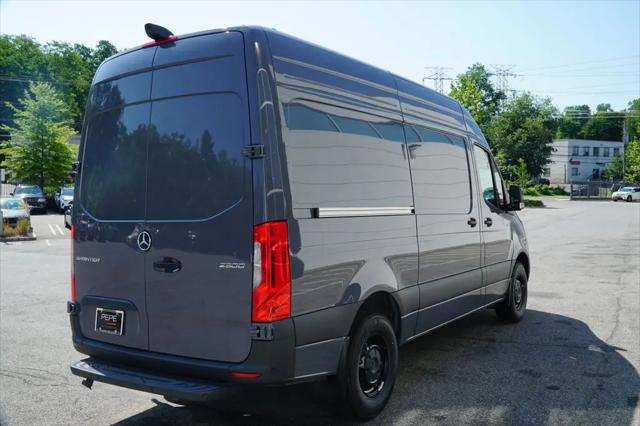 2025 Mercedes-Benz Sprinter 2500 Standard Roof 4-Cyl Diesel HO