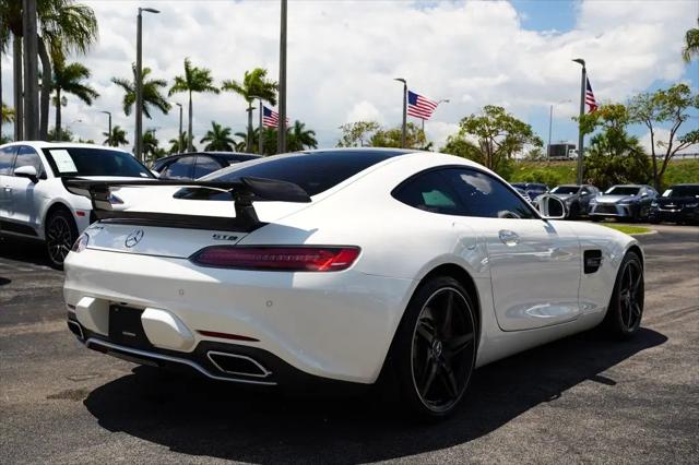 2016 Mercedes-Benz AMG GT S