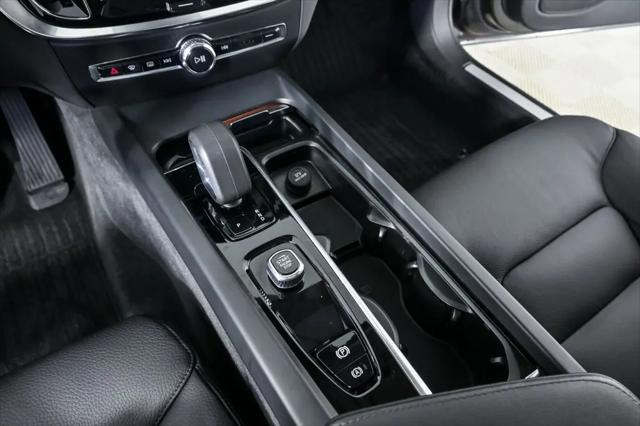 2025 Volvo S60 B5 Plus