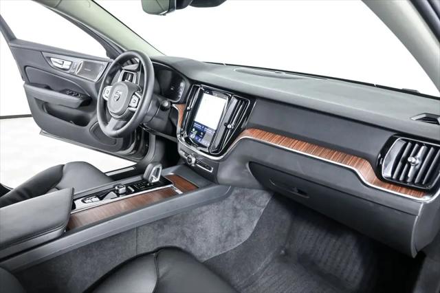 2025 Volvo S60 B5 Plus