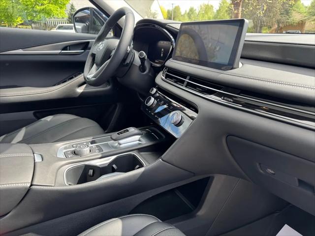 2023 INFINITI QX60 LUXE AWD
