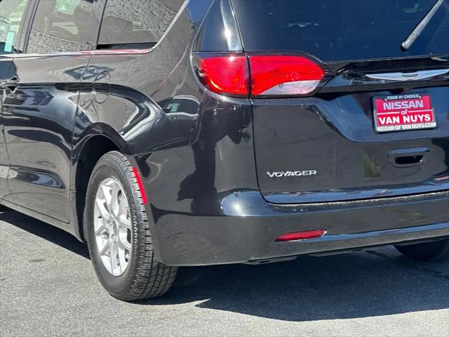 2023 Chrysler Voyager LX