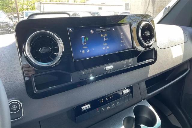2026 Mercedes-Benz Sprinter 2500 Standard Roof 4-Cyl Diesel HO