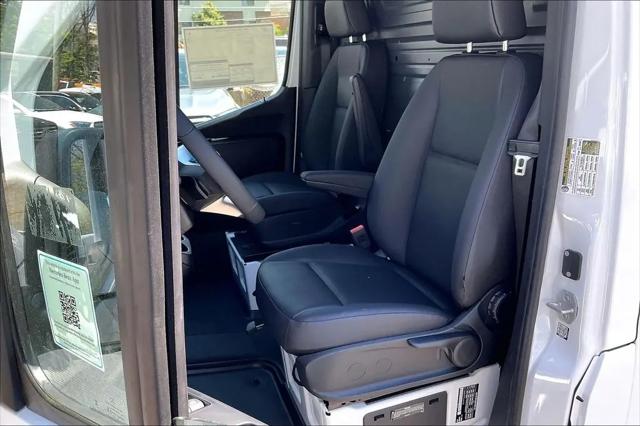 2026 Mercedes-Benz Sprinter 2500 Standard Roof 4-Cyl Diesel HO