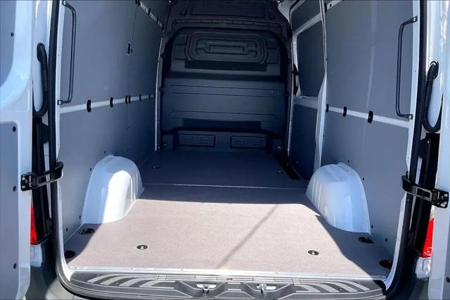2026 Mercedes-Benz Sprinter 2500 Standard Roof 4-Cyl Diesel HO