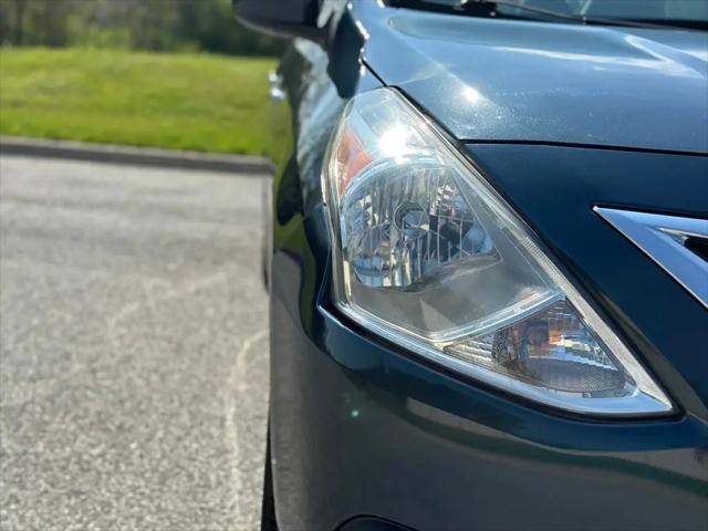 2015 Nissan Versa 1.6 SL