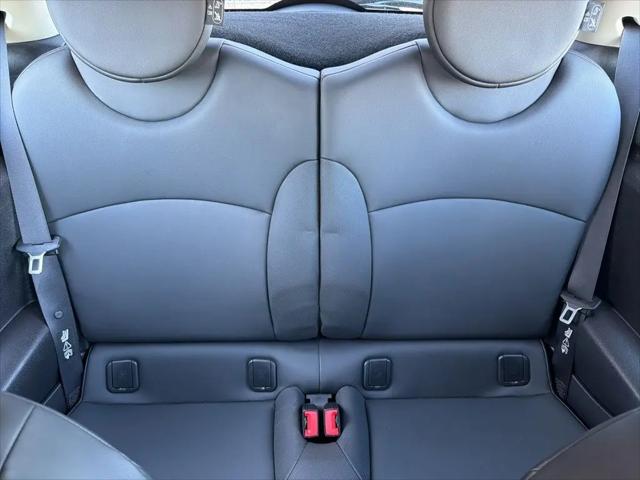2011 MINI Cooper Cooper