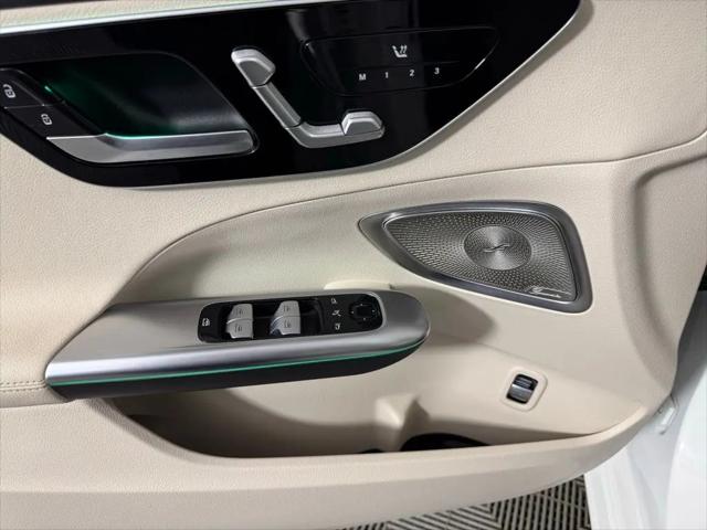 2025 Mercedes-Benz C-CLASS C 300 C 300
