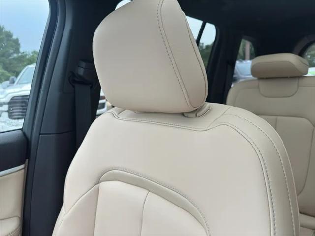2026 Jeep Grand Cherokee Limited 4x2