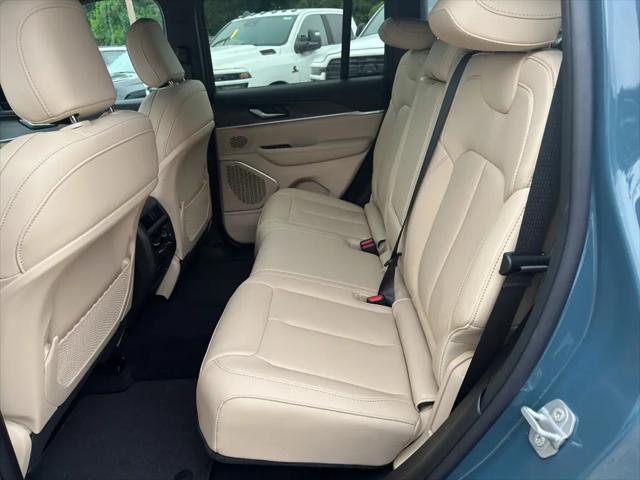 2026 Jeep Grand Cherokee Limited 4x2