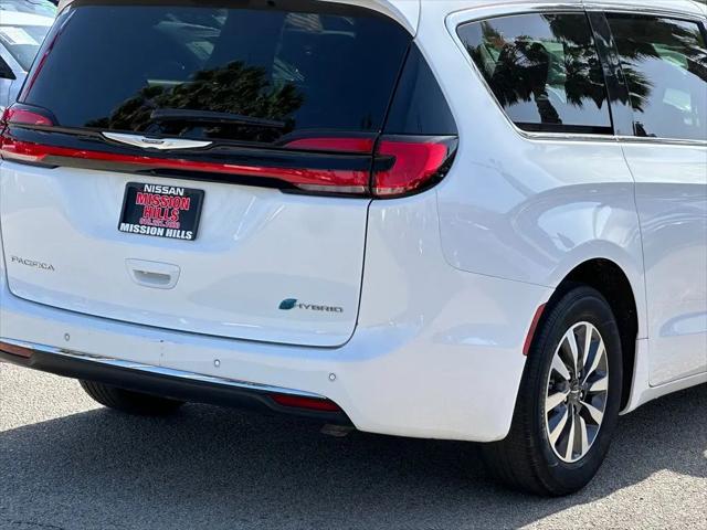 2023 Chrysler Pacifica Hybrid Touring L