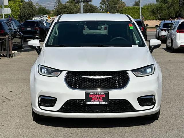 2023 Chrysler Pacifica Hybrid Touring L