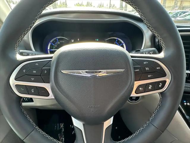 2023 Chrysler Pacifica Hybrid Touring L