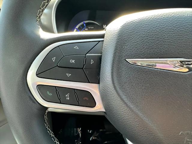 2023 Chrysler Pacifica Hybrid Touring L