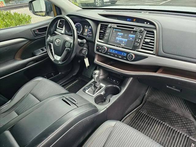 2017 Toyota Highlander LE Plus