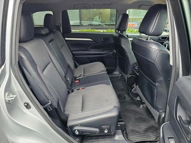 2017 Toyota Highlander LE Plus