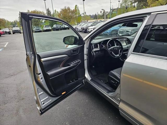 2017 Toyota Highlander LE Plus