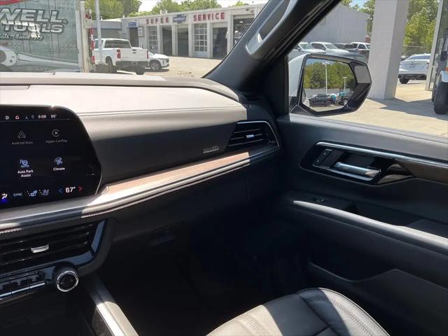 2025 Chevrolet Suburban 4WD High Country