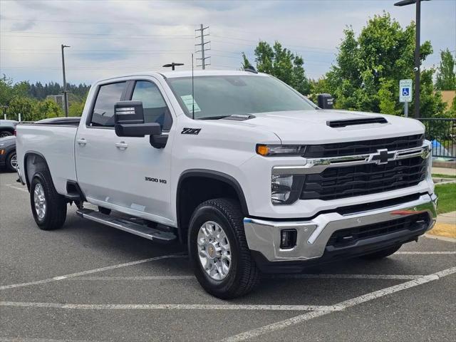 2026 Chevrolet Silverado 3500HD Crew Cab, Long Bed, LT Dual Rear Wheel, RWD