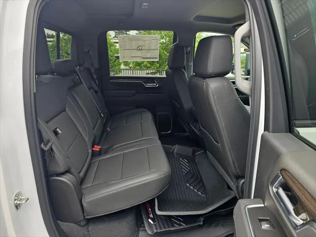 2026 Chevrolet Silverado 3500HD Crew Cab, Long Bed, LT Dual Rear Wheel, RWD