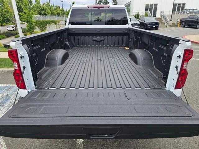 2026 Chevrolet Silverado 3500HD Crew Cab, Long Bed, LT Dual Rear Wheel, RWD