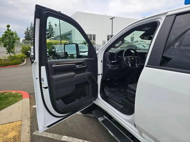2026 Chevrolet Silverado 3500HD Crew Cab, Long Bed, LT Dual Rear Wheel, RWD