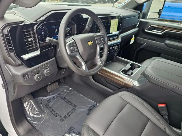 2026 Chevrolet Silverado 3500HD Crew Cab, Long Bed, LT Dual Rear Wheel, RWD