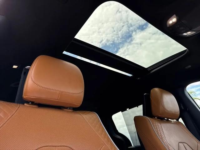 2022 Chrysler Pacifica Hybrid Pinnacle