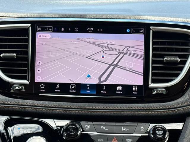 2022 Chrysler Pacifica Hybrid Pinnacle
