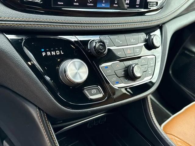 2022 Chrysler Pacifica Hybrid Pinnacle