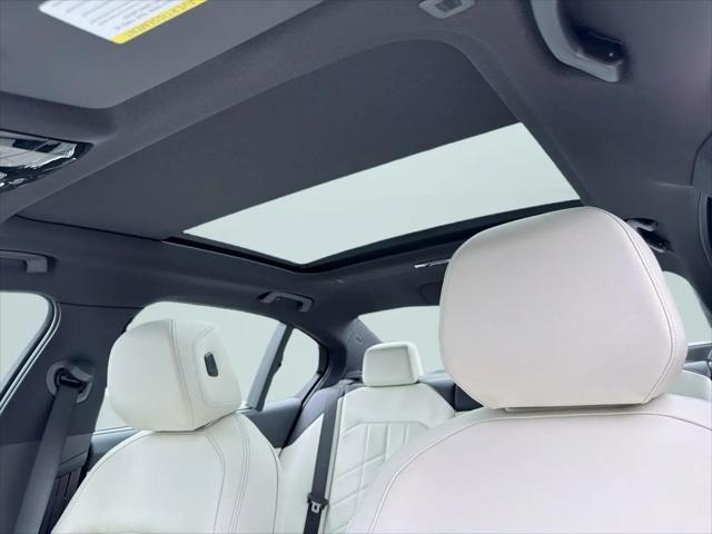2027 BMW 5 Series 550e xDrive