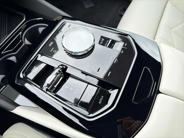 2027 BMW 5 Series 550e xDrive
