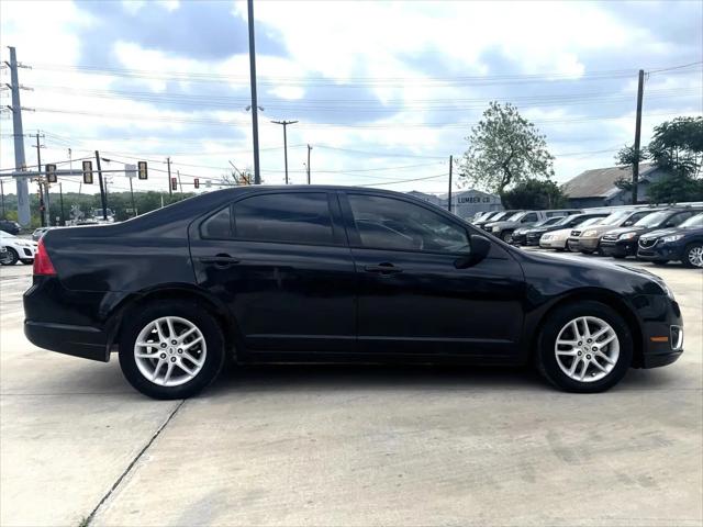 2011 Ford Fusion S