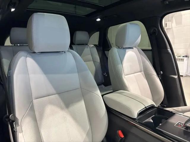 2026 Land Rover Range Rover Velar P250 Dynamic SE