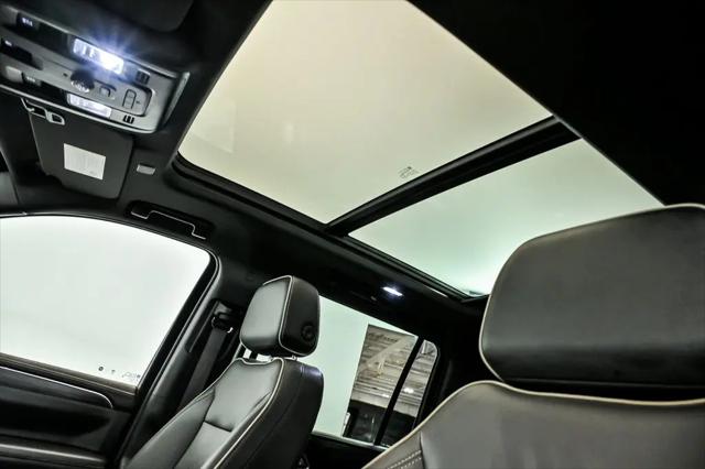 2023 GMC Yukon XL 4WD SLT
