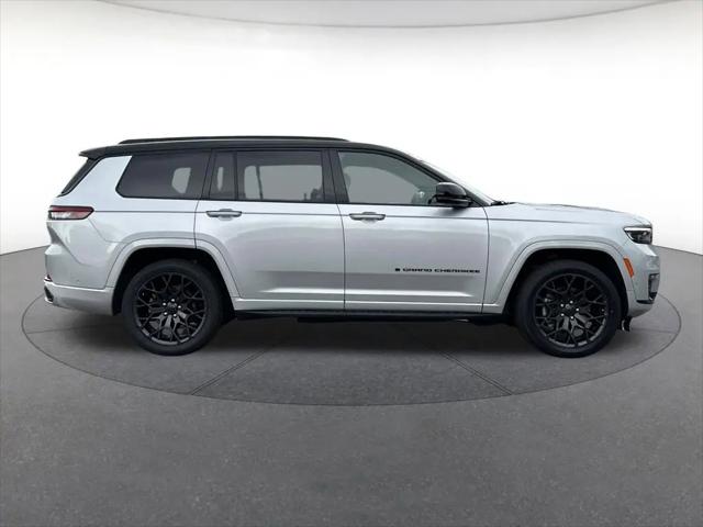2025 Jeep Grand Cherokee L Summit Reserve 4x4