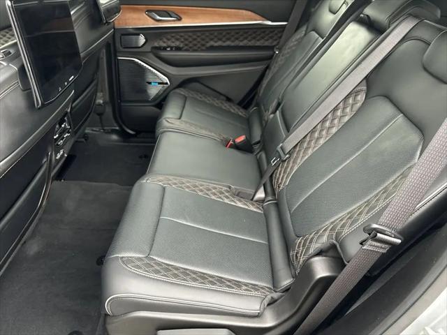 2025 Jeep Grand Cherokee L Summit Reserve 4x4