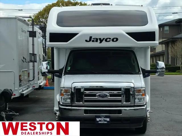 2023 Ford E-450 Cutaway Base