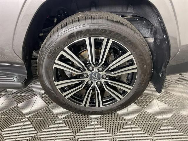 2025 Lexus LX Luxury