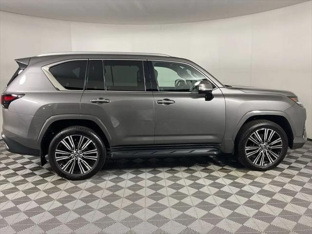 2025 Lexus LX Luxury