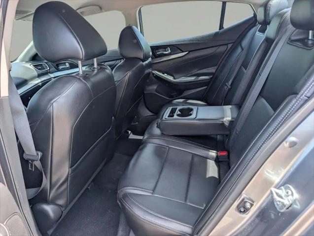 2022 Nissan Maxima SV Xtronic CVT